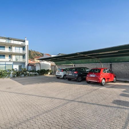 Terraces D'Orlando - Family Apartments With Sea View And Pool กาโปดอร์ลันโด ภายนอก รูปภาพ