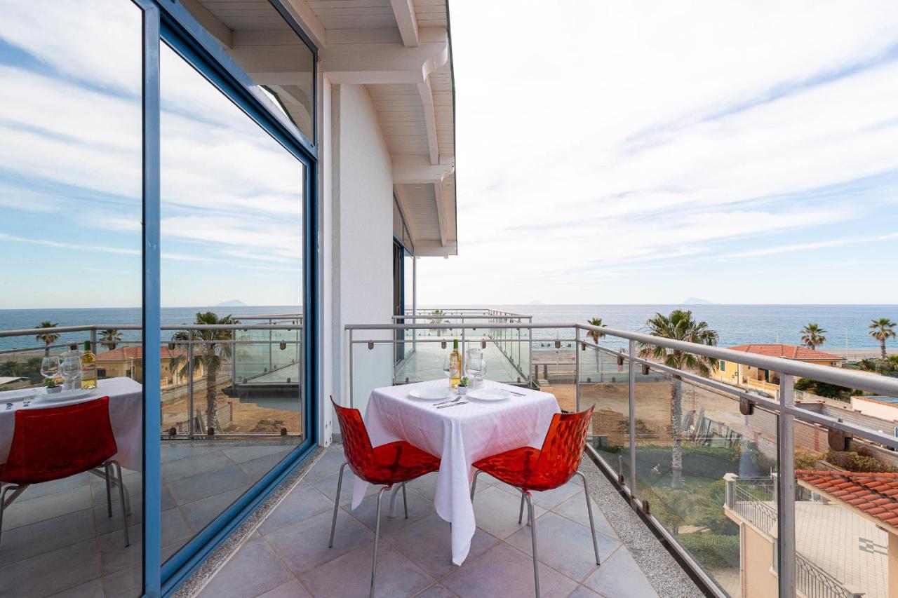 Terraces D'Orlando - Family Apartments With Sea View And Pool กาโปดอร์ลันโด ภายนอก รูปภาพ