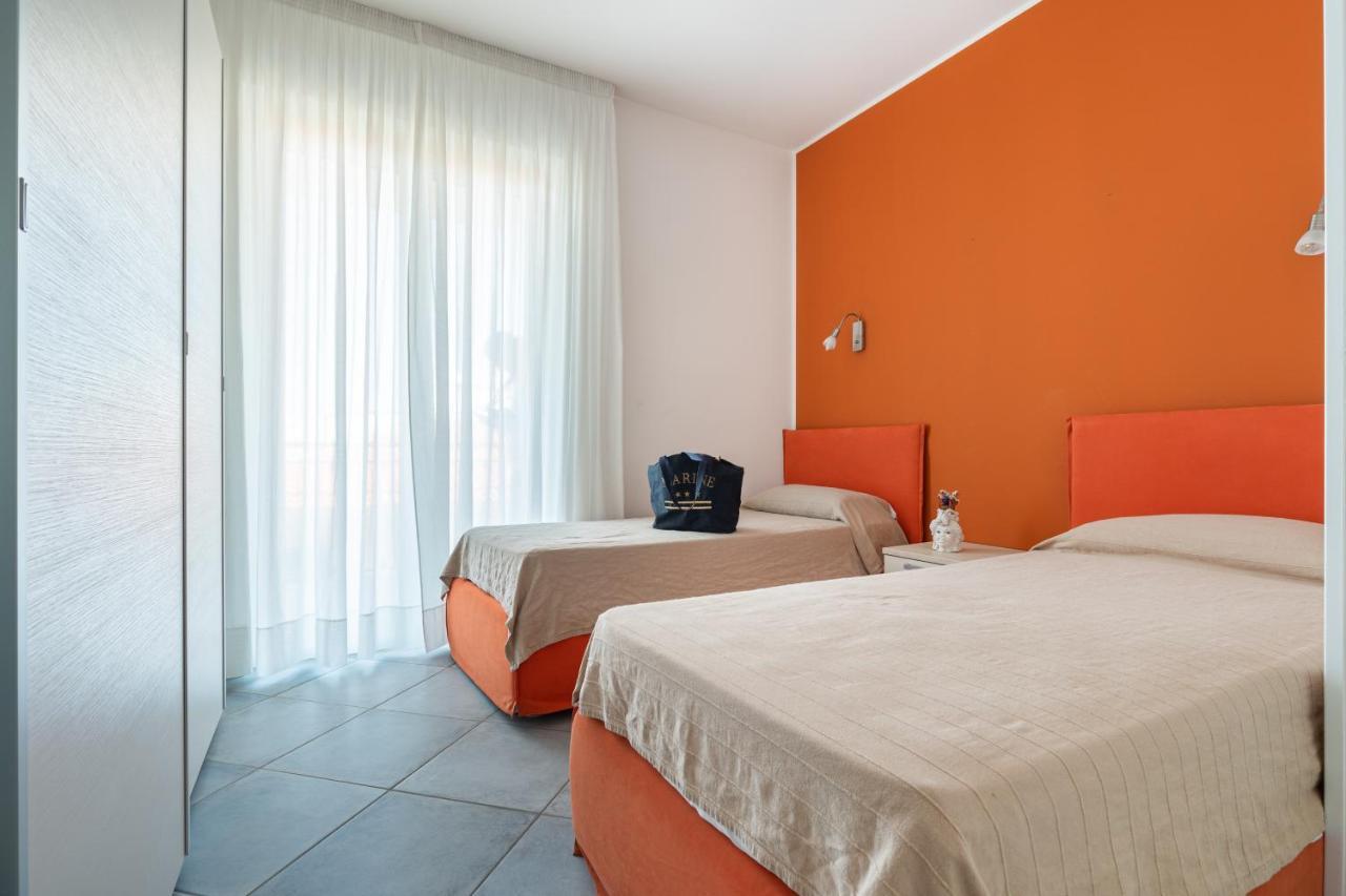 Terraces D'Orlando - Family Apartments With Sea View And Pool กาโปดอร์ลันโด ภายนอก รูปภาพ