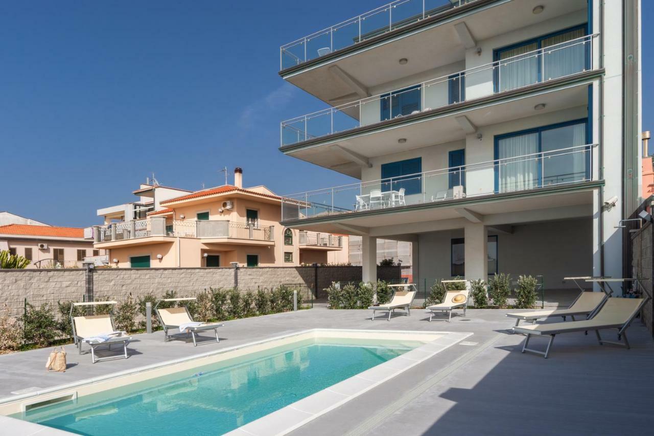 Terraces D'Orlando - Family Apartments With Sea View And Pool กาโปดอร์ลันโด ภายนอก รูปภาพ
